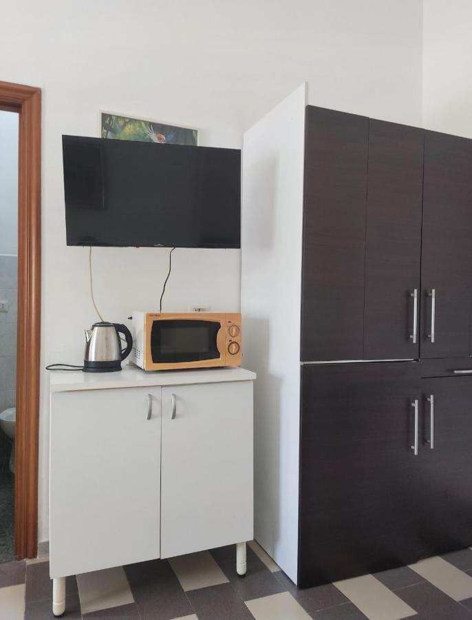 La Casa Di Periferia Apartment Bari Exterior photo